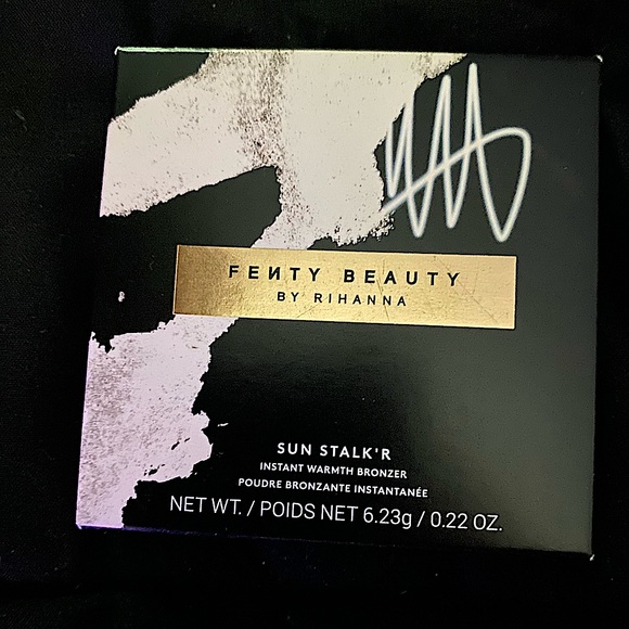 ✨FENTY BEAUTY✨ SUN STALK'R INSTANT WARMTH BRONZER (Private Island - Lt/Med) - Picture 10 of 16